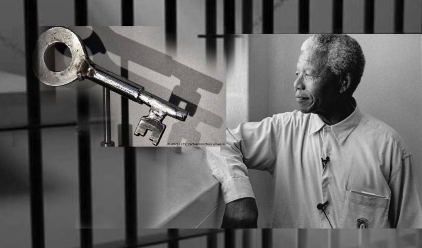 Mandela cell key auction : నెల్సన్‌ మండేలా జైలుగది తాళంచెవి వేలం..జాతి సంపదల వేలం ఆపాలని సౌతాఫ్రికా డిమాండ్