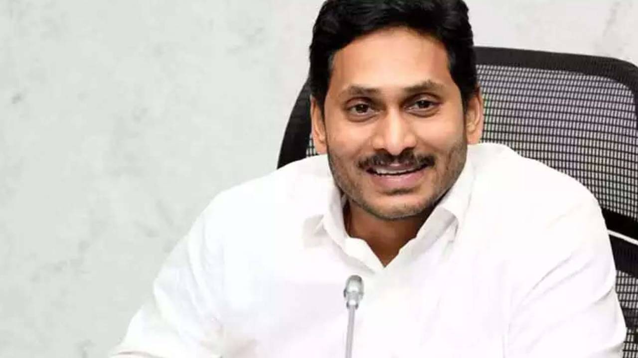AP CM Jagan: 3న తూర్పుగోదావరి జిల్లాలో సీఎం జగన్ పర్యటన ..
