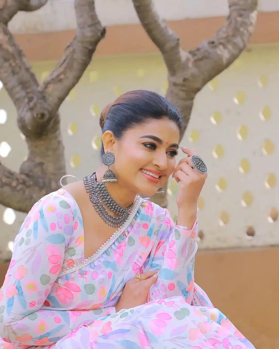 Actress Sneha Looks Gorgeous In Her Latest Pics