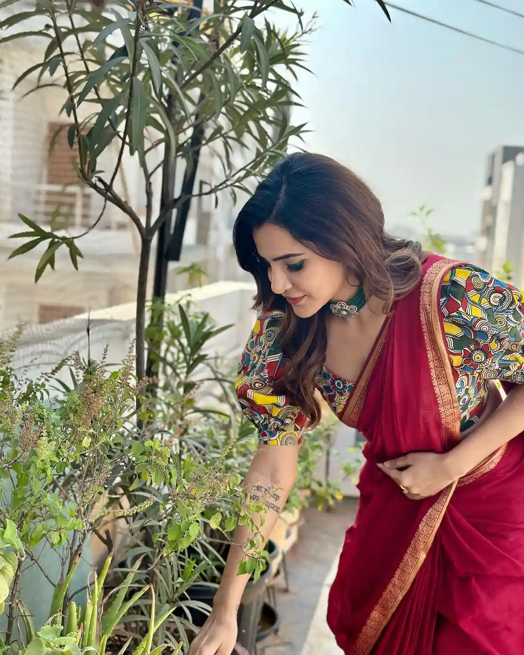 Ashu Reddy sankranthi special photos in Saree