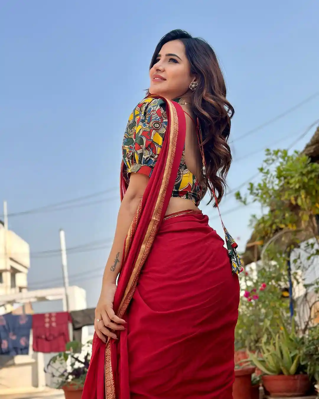 Ashu Reddy sankranthi special photos in Saree
