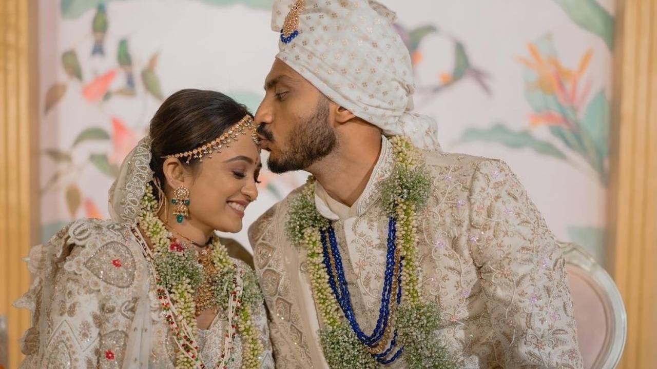 Axar Patel Wedding : వైభవంగా టీమిండియా క్రికెటర్ అక్షర్ పటేల్, మేహా వివాహం.. ఫొటో గ్యాలరీ