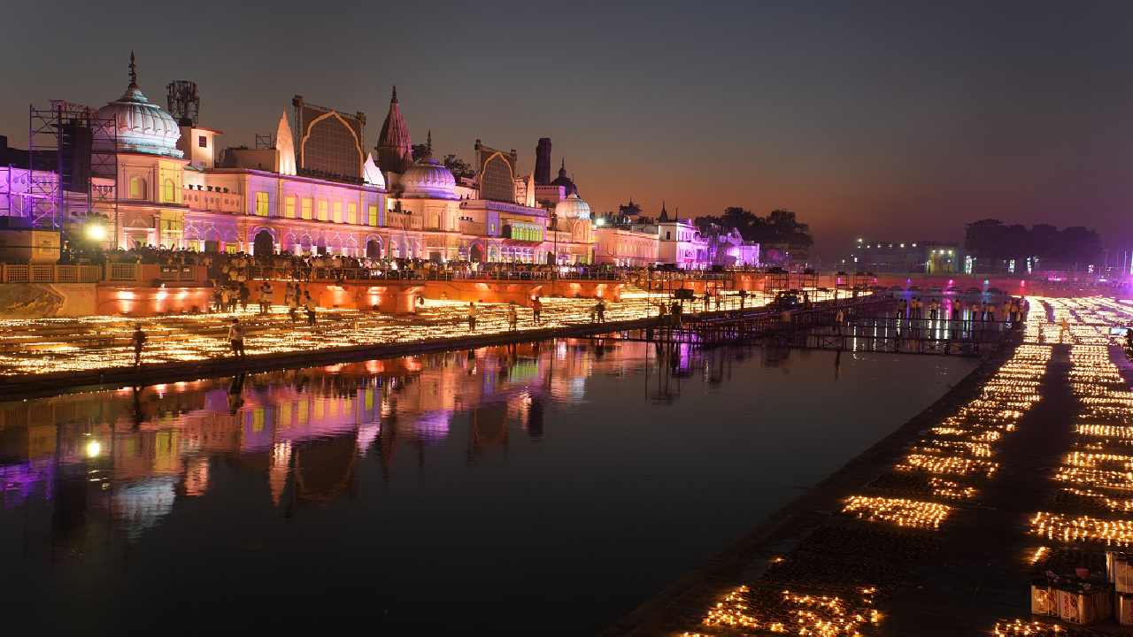 Ayodhya: నేడు అయోధ్యకు 50 లక్షల మంది భక్తుల రాక.. ప్రత్యేక భద్రతా ఏర్పాట్లు చేసిన అధికారులు