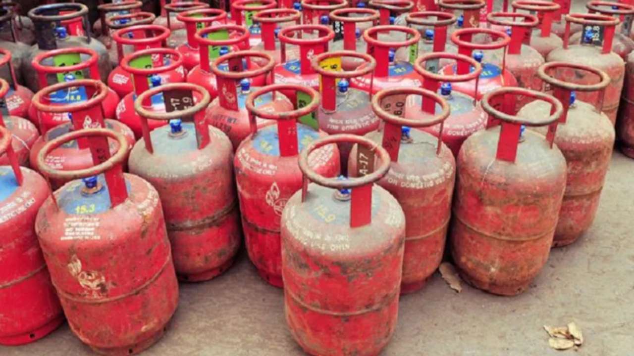 LPG Cylinder Price : ప్రజలపై మరో భారం.. భారీగా పెరిగిన సిలిండర్ ధర