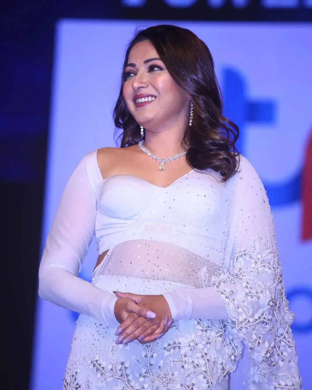 Catherine Tresa in Waltair Veerayya pre release event photos