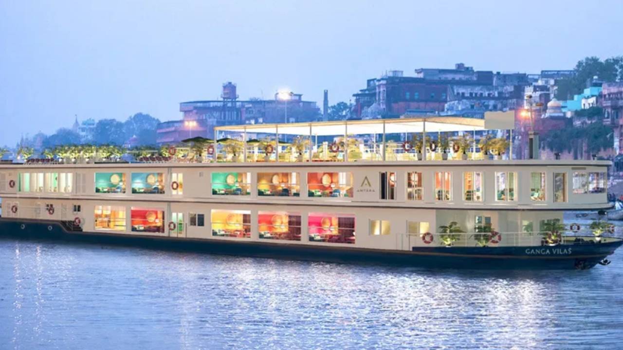 Ganga Vilas Cruise: గంగా విలాస్ నదిలో నిలిచిపోలేదు.. ఆ వార్తలు అవాస్తవం.. పోర్టు, జల రవాణా శాఖ ప్రకటన