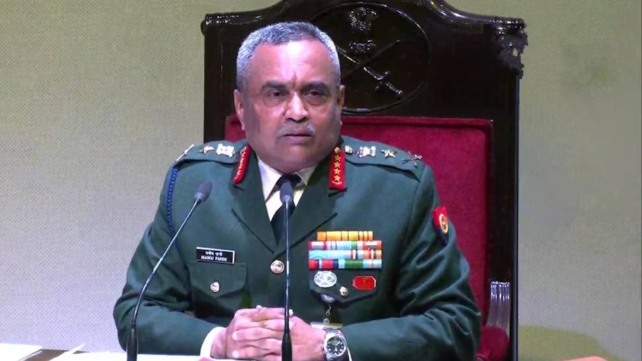Army Chief Manoj Pandey: చైనా సరిహద్దు సురక్షితం.. ఎలాంటి పరిస్థితినైనా ఎదుర్కొనేందుకు సైన్యం సిద్ధం