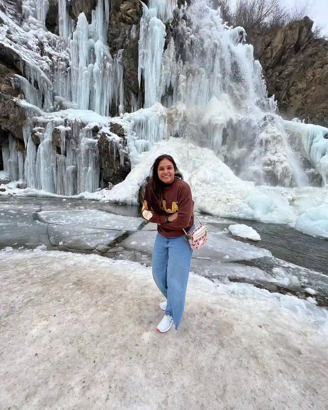 Hari Teja family vacation to kashmir