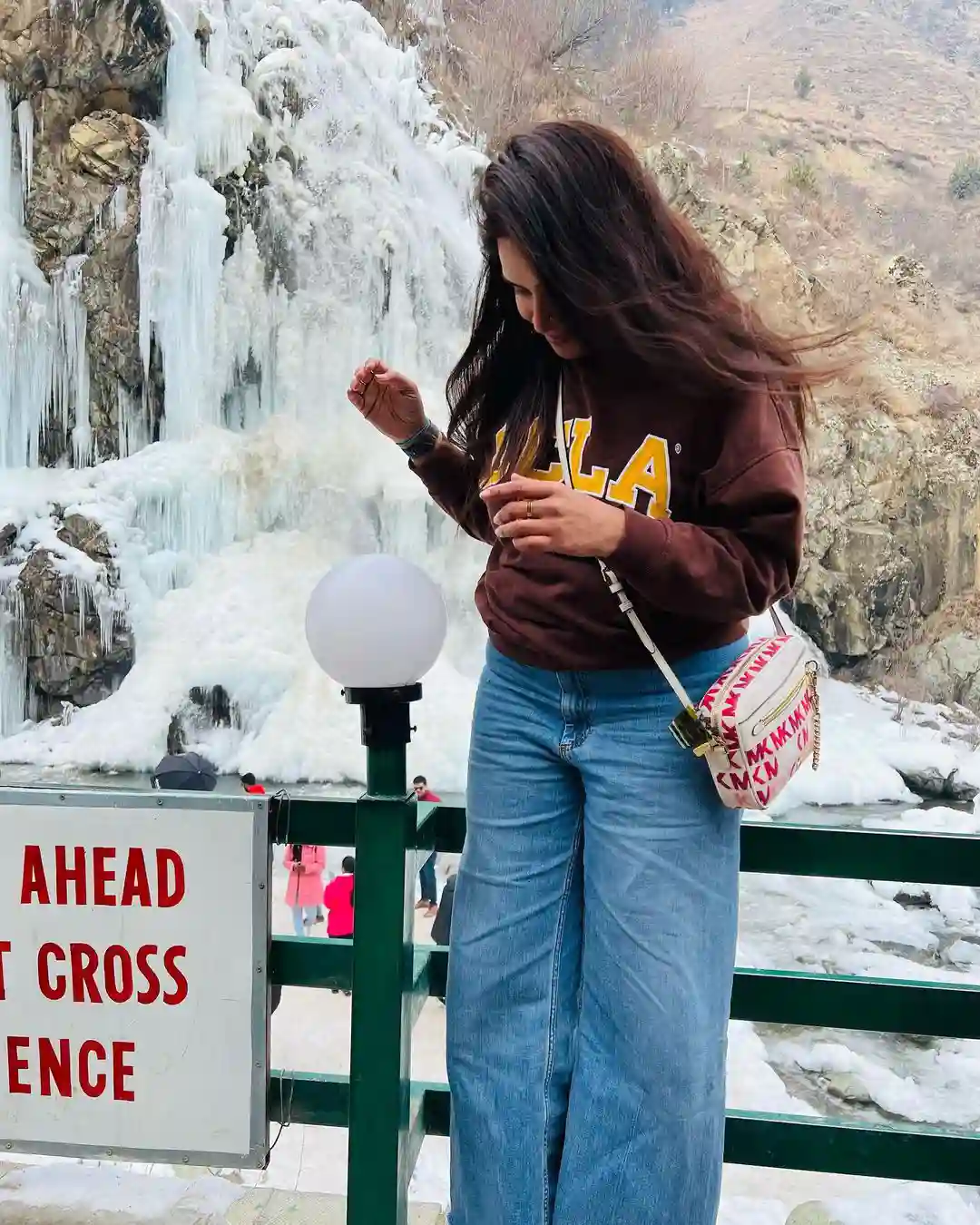 Hari Teja family vacation to kashmir