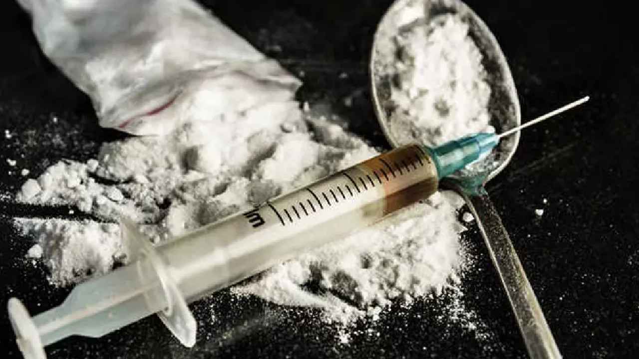 Hyderabad Drugs : హైదరాబాద్‌లో మరోసారి డ్రగ్స్ కలకలం.. పోలీసుల అదుపులో ముఠా సభ్యులు