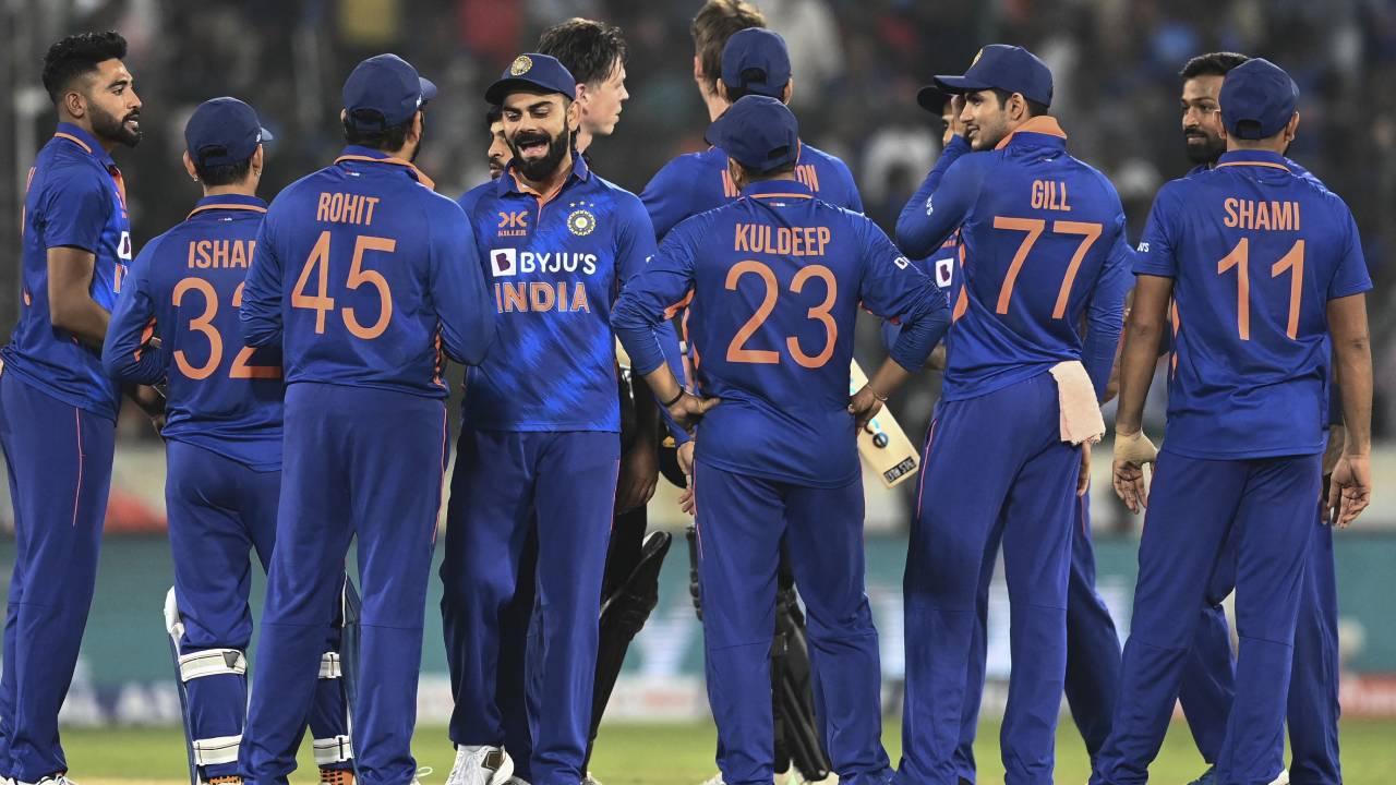 IND vs NZ 3rd ODI: క్లీన్‌స్వీప్‌పై టీమిండియా గురి.. నేడు కివీస్‌తో చివరి వన్డే .. ఆ ఇద్దరు ప్లేయర్లకు ఛాన్స్ ..