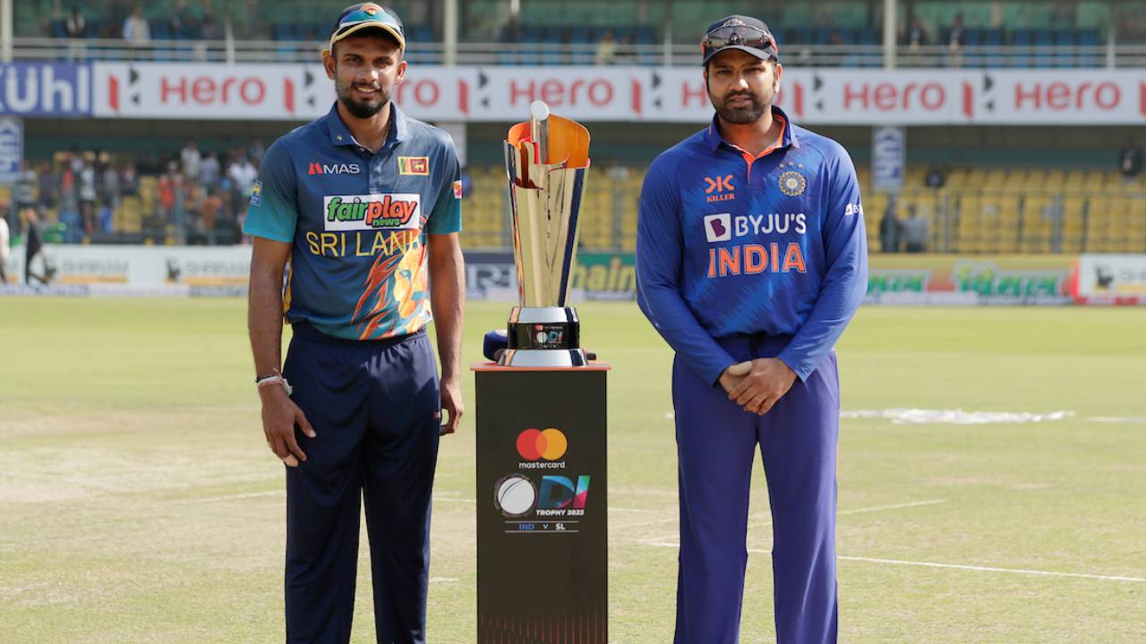 IND vs SL 1st ODI : టాస్ గెలిచిన శ్రీలంక.. బ్యాటింగ్ భారత్‌దే.. ఇషాన్‌, సూర్యకు దక్కని చోటు.. వెంకటేశ్ ప్రసాద్ ఆగ్రహం