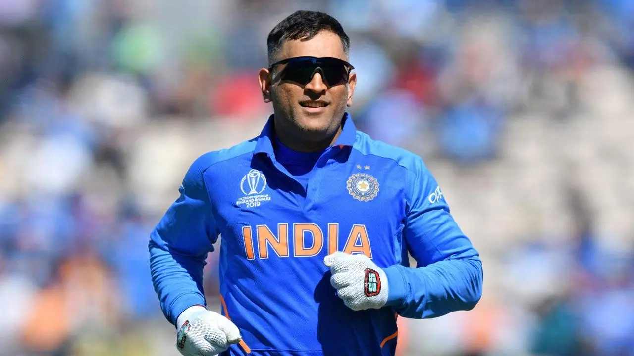 MS Dhoni: గత వరల్డ్ కప్ తర్వాతే రిటైర్ కావాలకున్న ధోనీ.. వెల్లడించిన మాజీ ఫీల్డింగ్ కోచ్ ఆర్ శ్రీధర్