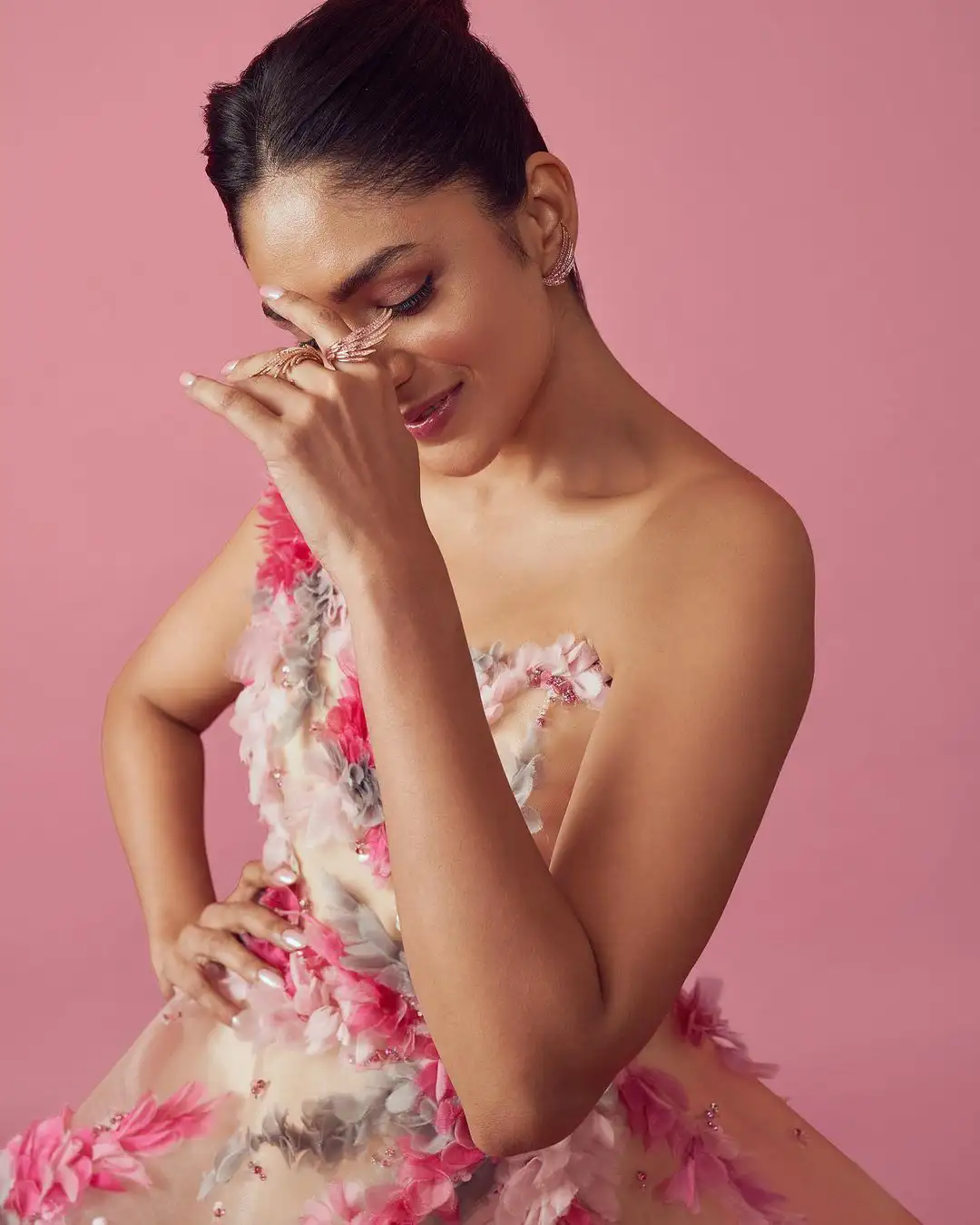 Mrunal Thakur photos in special designing Flower Dress