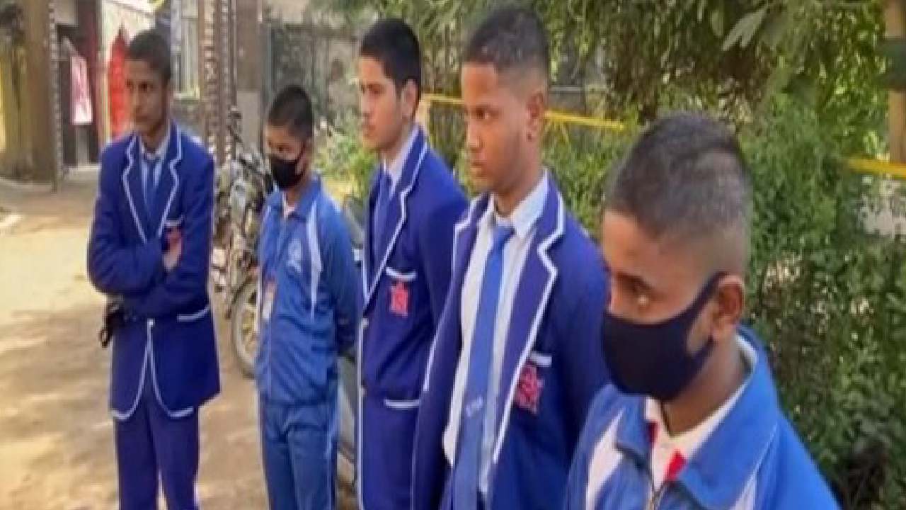 Teacher cuts students’ hair: పాఠ‌శాల‌లో 50 మంది విద్యార్థుల త‌ల వెంట్రుక‌లు క‌ట్ చేసిన టీచ‌ర్