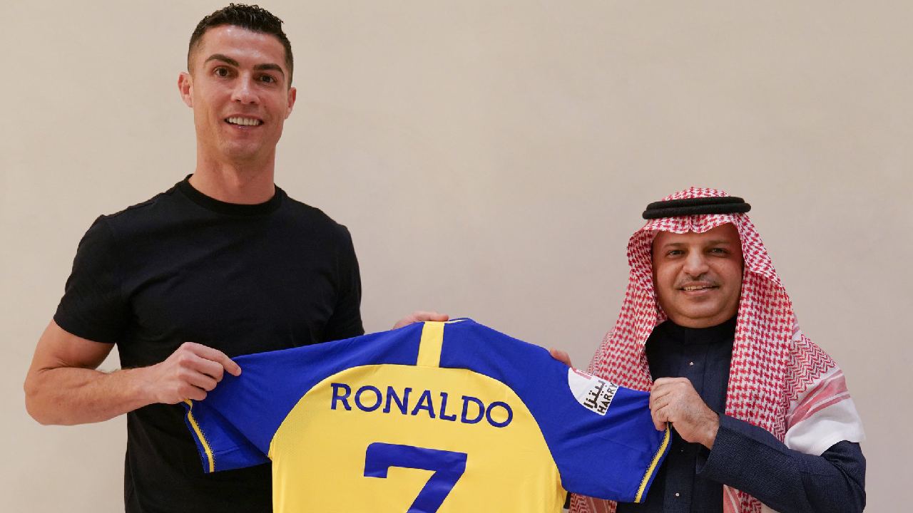 Cristiano Ronaldo: క్రిస్టియానో ​​రోనాల్డో భారీ ఒప్పందం.. రోజుకు, నిమిషానికి ఎంత సంపాదిస్తున్నాడో తెలుసా?