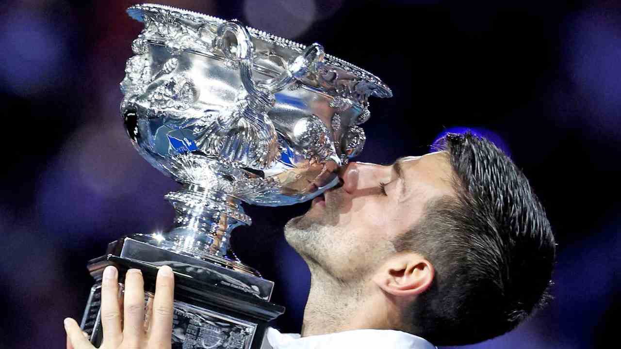 Novak Djokovic: ఆస్ట్రేలియన్ ఓపెన్ విజేత జకోవిచ్.. పదోసారి టైటిల్ సొంతం