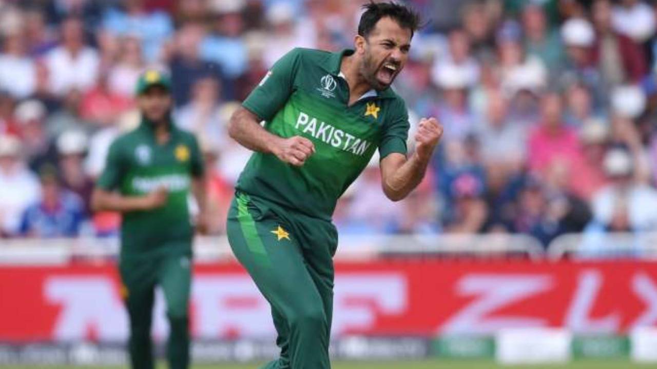 Pakistan Sports Minister: మూడు నెలల్లో ఎన్నికలు.. పంజాబ్ క్రీడా మంత్రిగా పాకిస్థాన్ క్రికెటర్ నియామకం ..