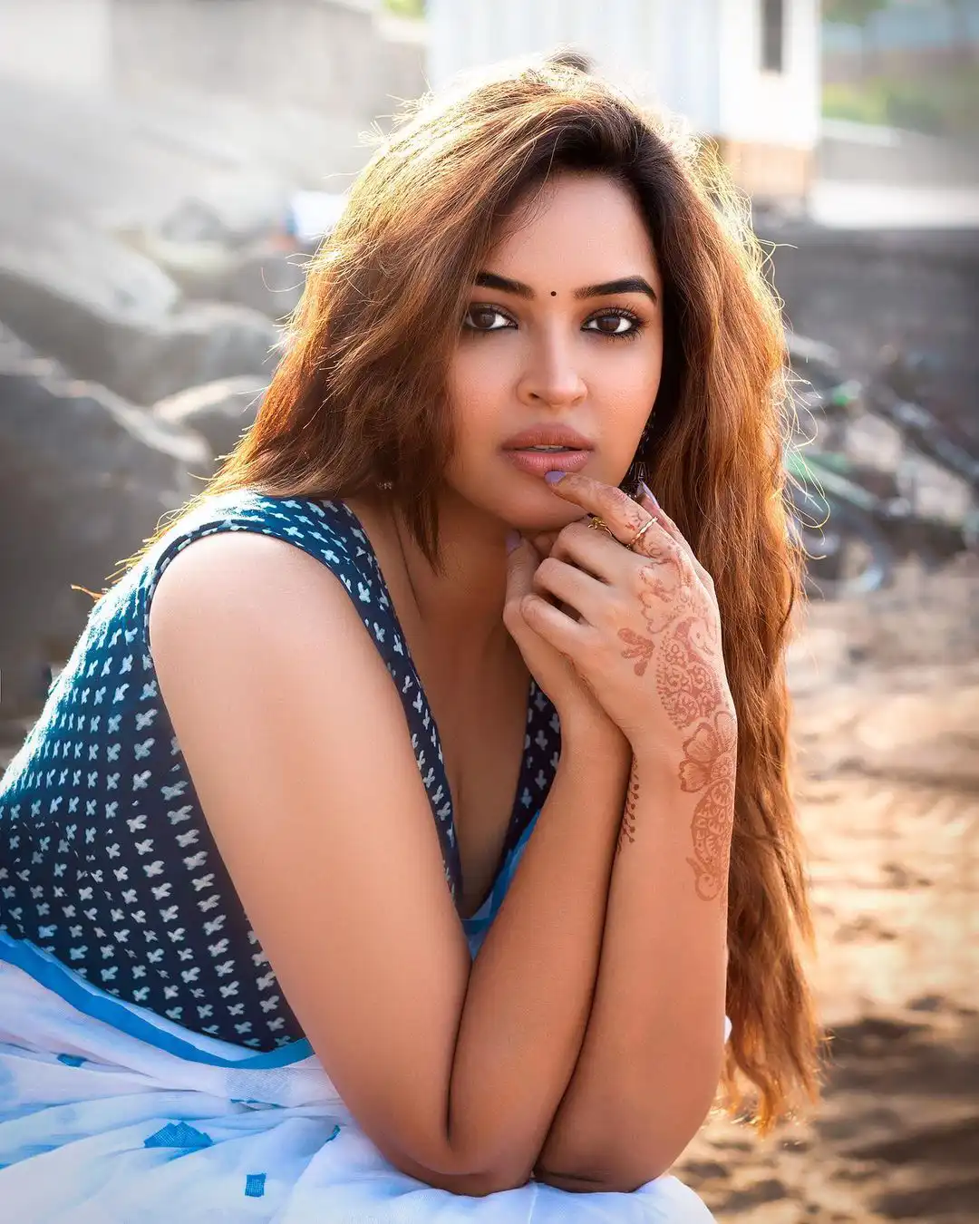 Pujita Ponnada cute photos in Saree at Beach