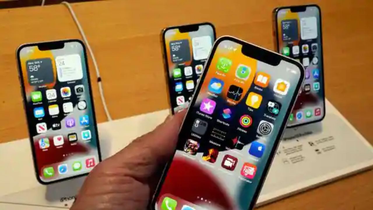 iPhones Battery : మీ ఐఫోన్ బ్యాటరీని రీప్లేస్ చేయలా? వారంటీ ఉందో లేదో చెక్ చేసుకోండి.. లేదంటే భారీగా చెల్లించాల్సిందే..!