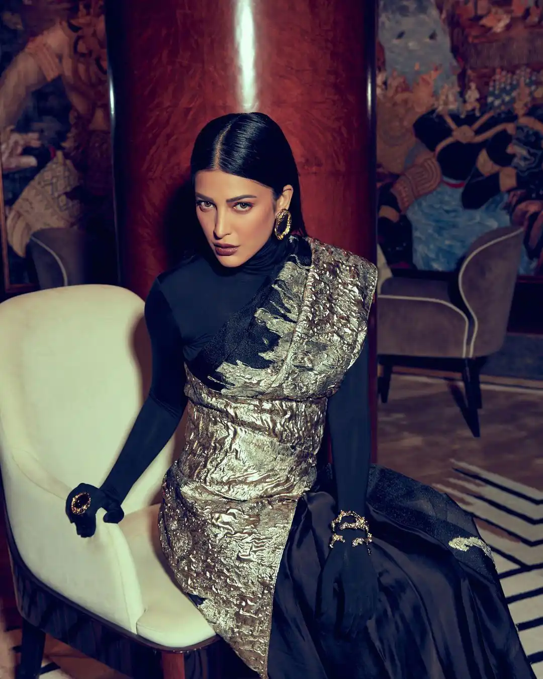 Shruti Haasan poses in stylish saree