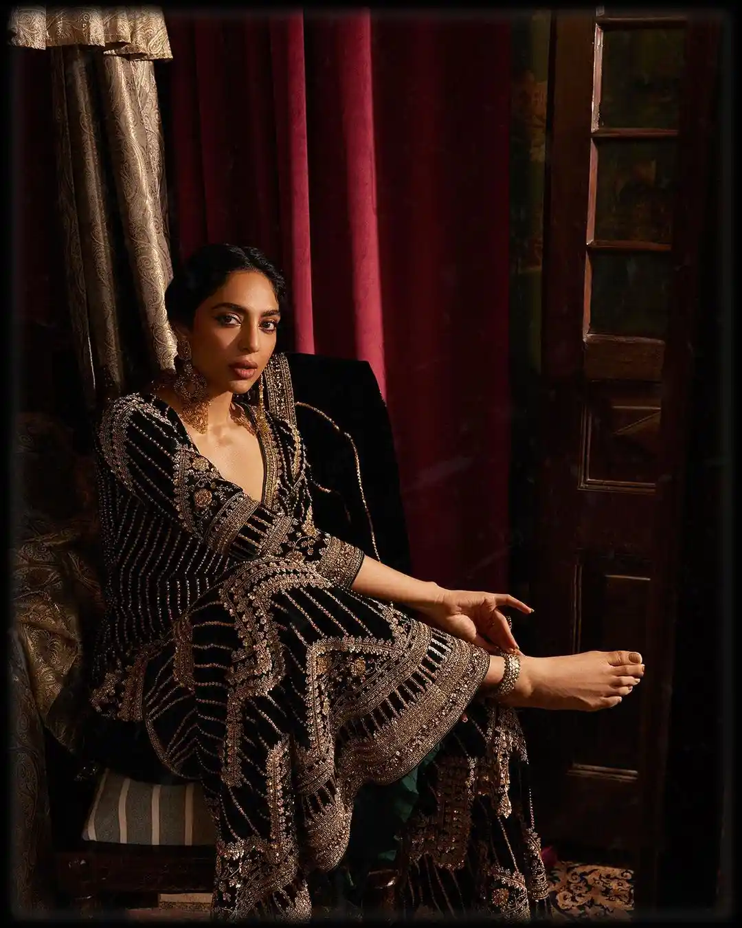 Sobitha Dhulipala Attracts With Trendy Looks