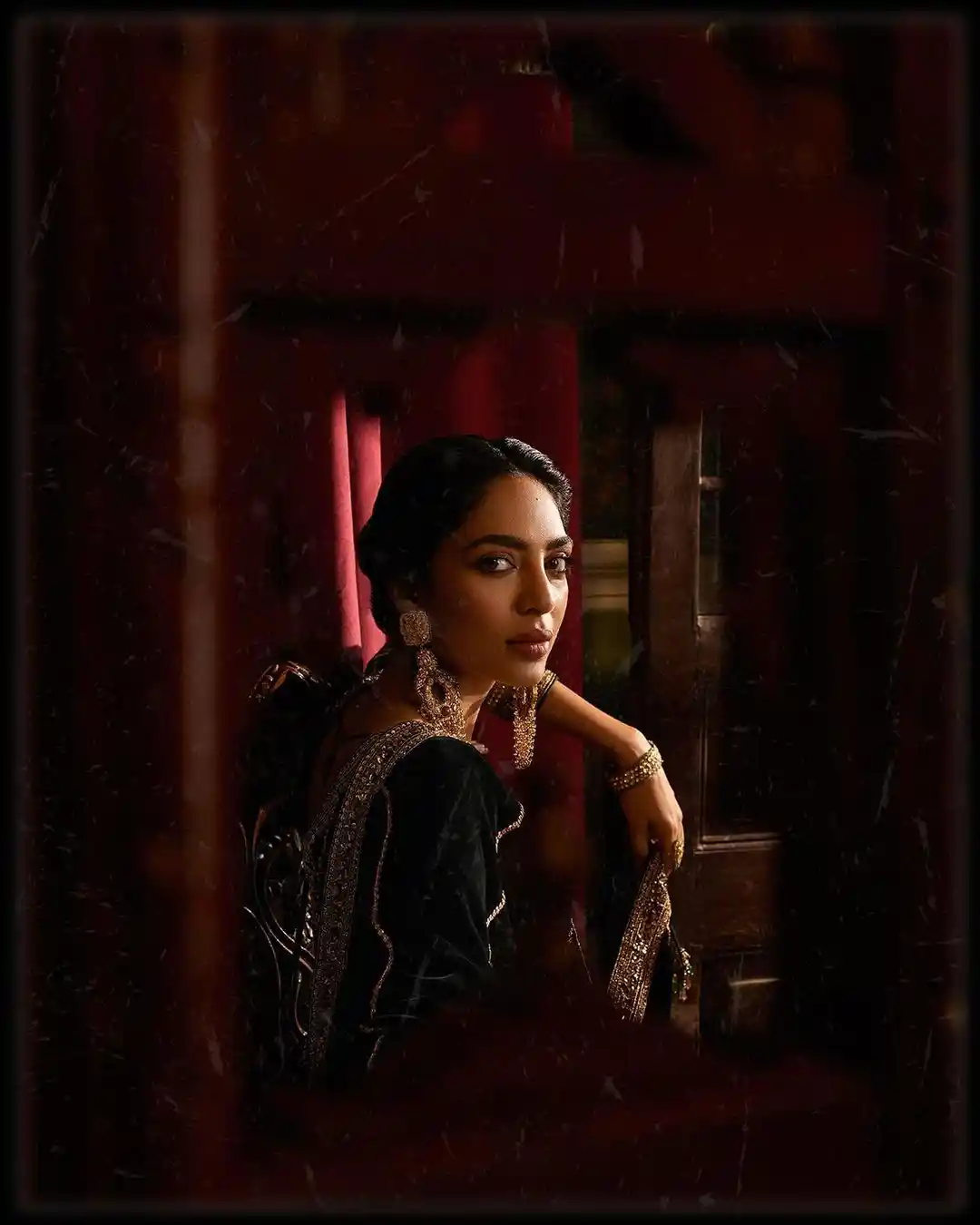 Sobitha Dhulipala Attracts With Trendy Looks