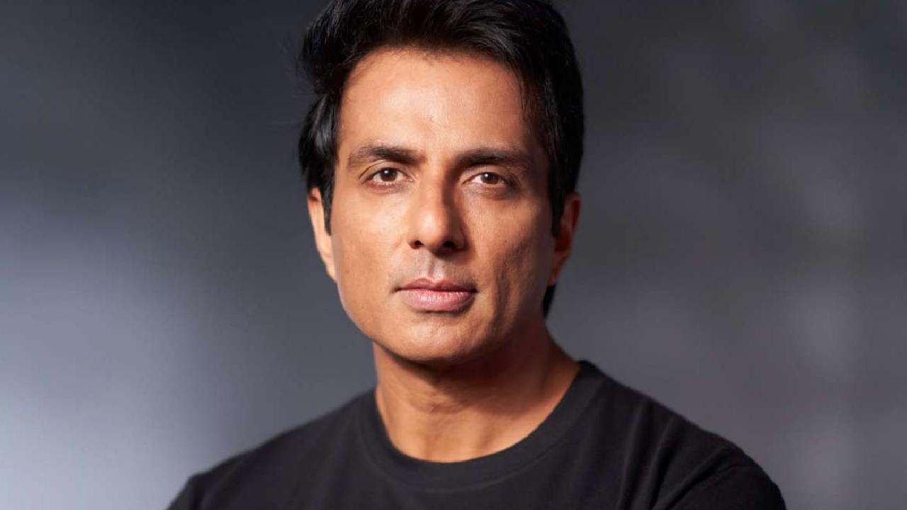 Sonu Sood : క్షమాపణతోనే నార్తర్న్ రైల్వేకి కౌంటర్ వేసిన సోనూసూద్..