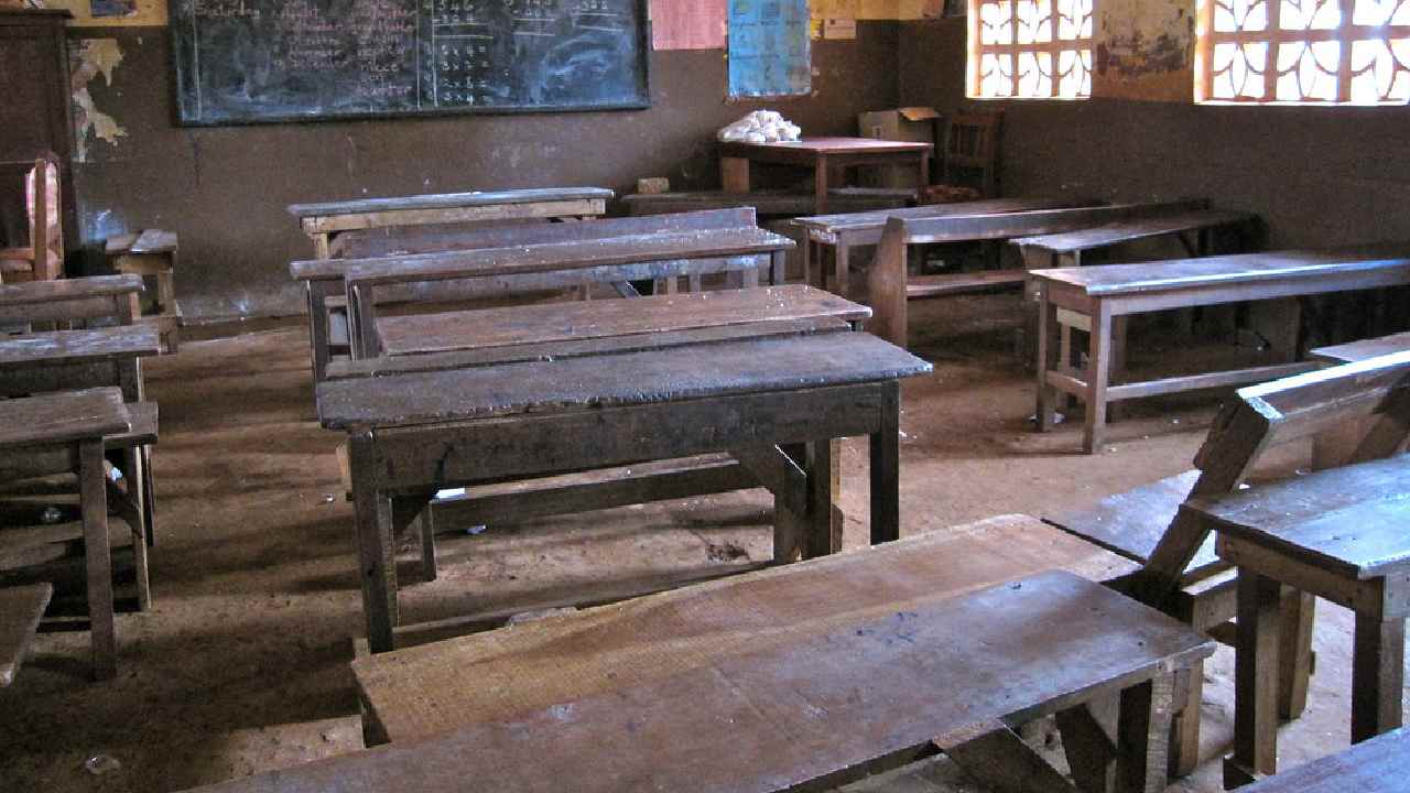 Tamil Nadu: క్లాస్‌మేట్స్ వేధింపులు.. స్కూల్ మానేసిన గిరిజన విద్యార్థులు