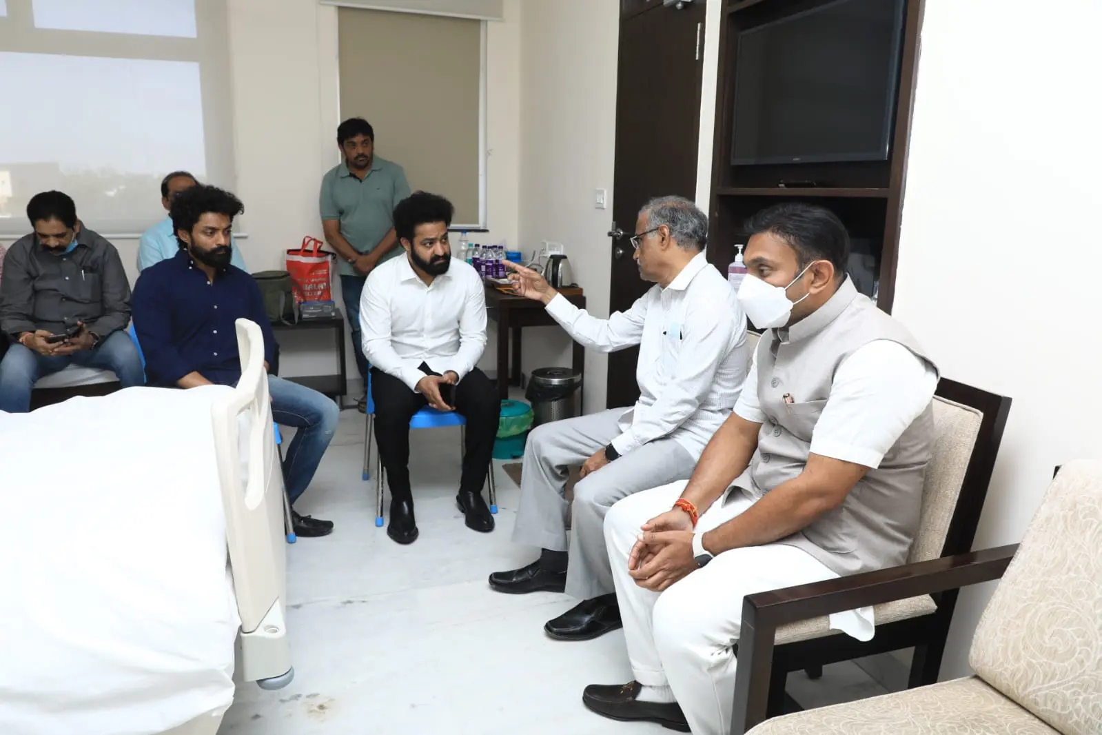 Taraka Ratna Health, ntr, kalyan ram