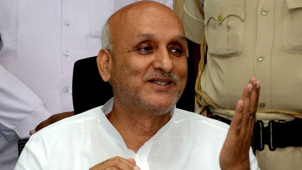 Ramcharitmanas: రామచరితమానస్‭పై వివాదాస్పద వ్యాఖ్యలు.. వెనక్కి తగ్గేదే లేదంటున్న విద్యామంత్రి