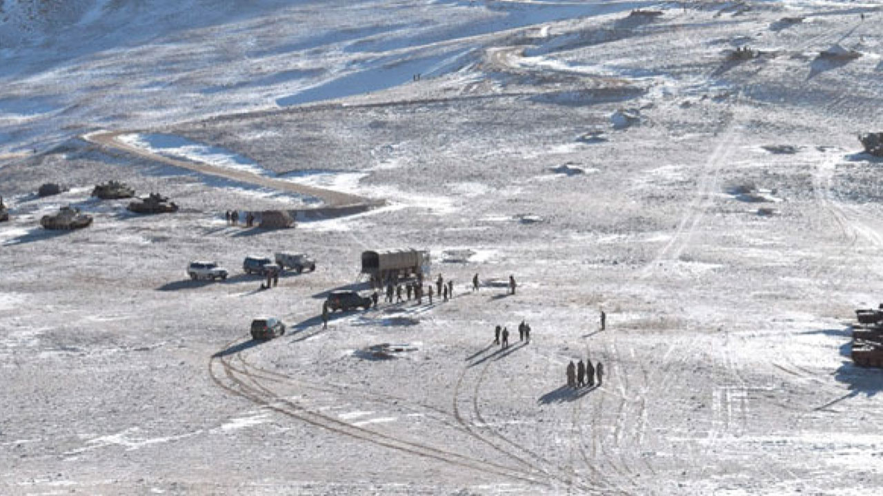 Ladakh: చైనా సరిహద్దులో 26 పెట్రోలింగ్ పాయింట్లను కోల్పోయామట!