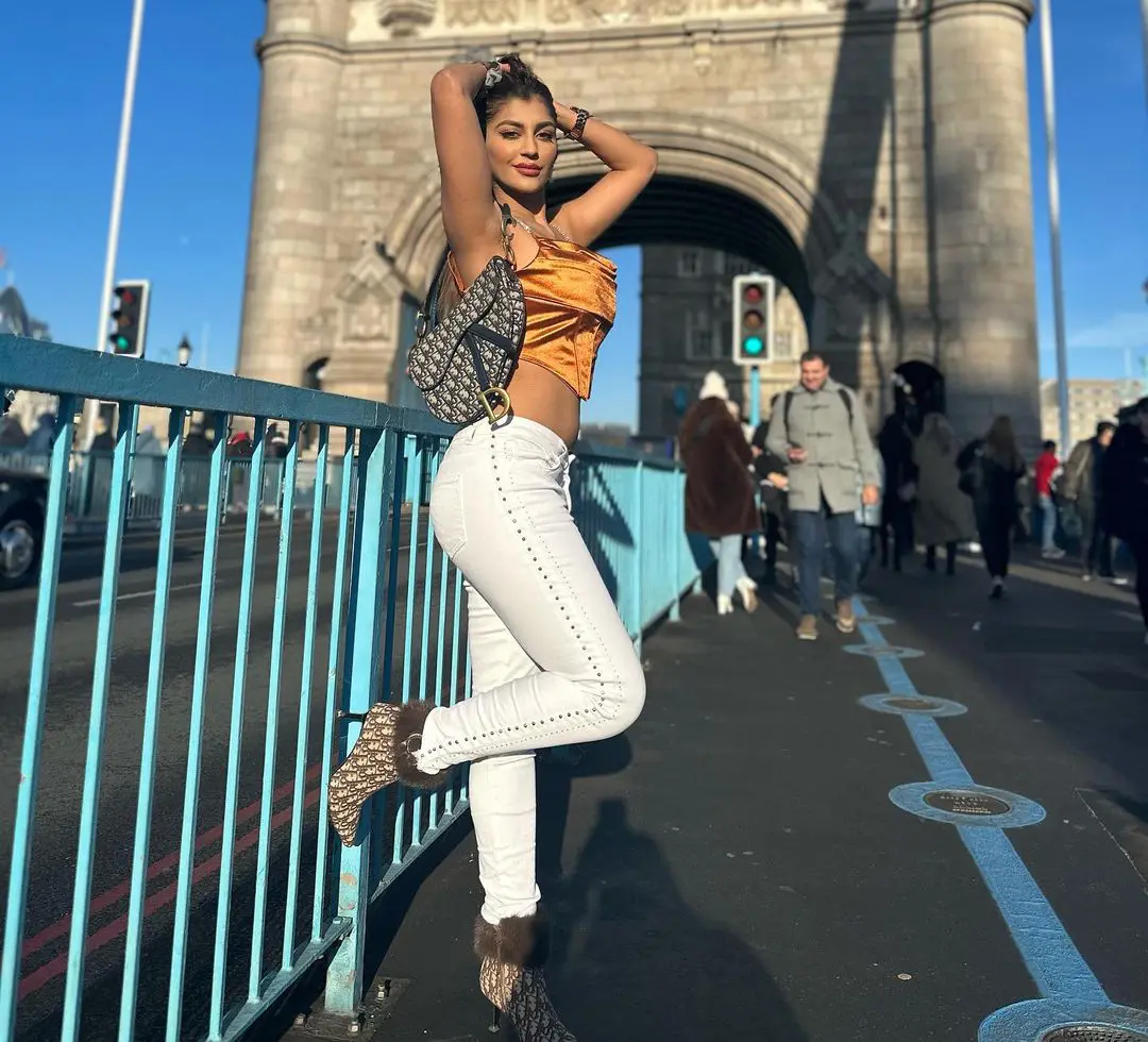 Yashika Aannand new photos