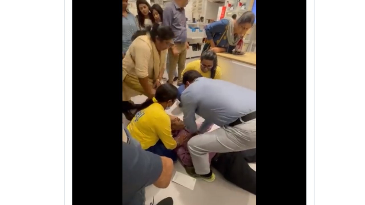 Viral Video: ఐకియా స్టోర్ వద్ద కస్టమర్‌కు కార్డియాక్ అరెస్ట్.. షాపింగ్‌కు వచ్చి ప్రాణాలు కాపాడిన డాక్టర్
