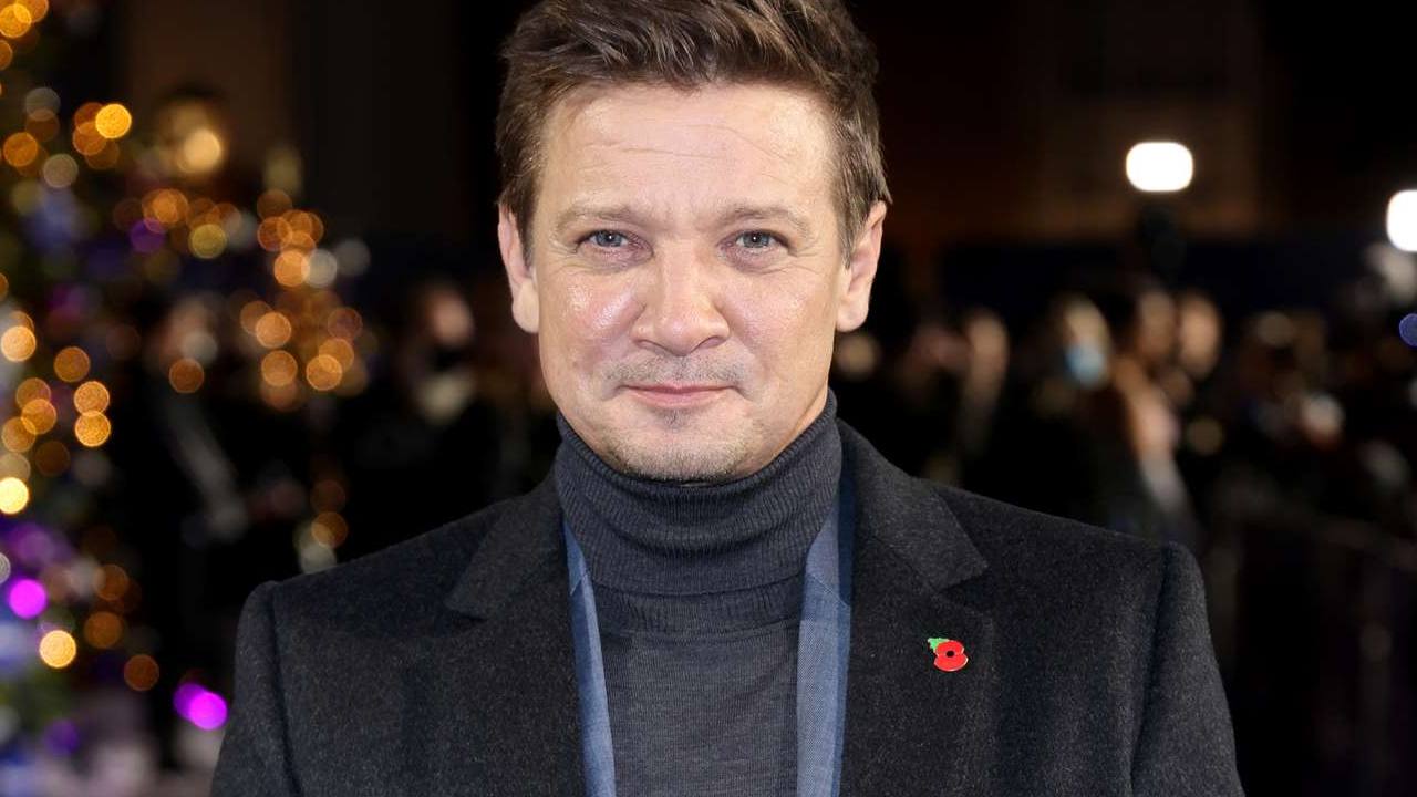 Jeremy Renner : అమెరికాలో మంచు కారణంగా హాలీవుడ్ స్టార్ యాక్టర్‌కి ప్రమాదం.. ఐసీయూలో చికిత్స..