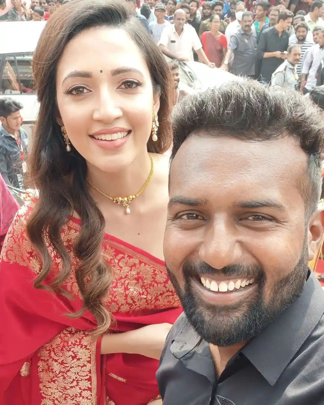 Neha Shetty latest photos in lucky shopping mall opening