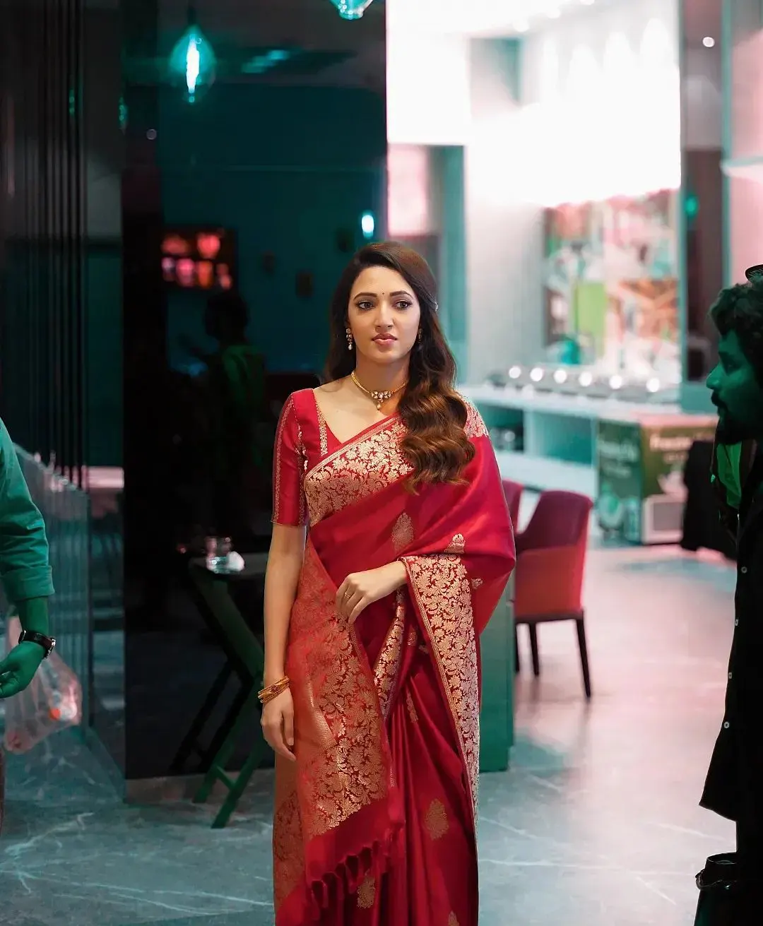 Neha Shetty latest photos in lucky shopping mall opening