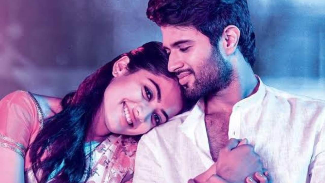 KRK : నీ బాయ్‌ఫ్రెండ్ ని రిజెక్ట్ చేసినట్టే నిన్ను కూడా బాలీవుడ్ నుంచి పంపించేస్తాం.. రష్మికపై బాలీవుడ్ క్రిటిక్ సంచలన ట్వీట్..