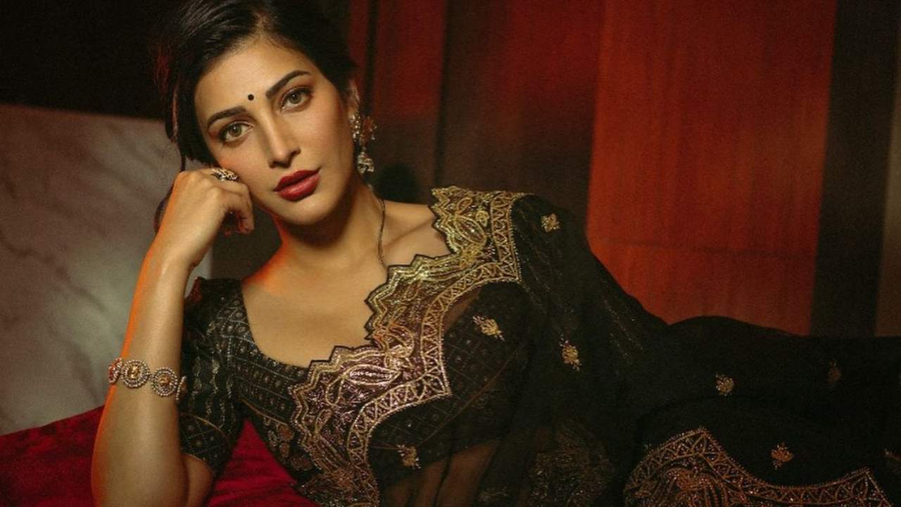 Shruthi Haasan :  సౌత్, నార్త్ సినిమాలు అని విడదీసి చూడటం కరెక్ట్ కాదు..