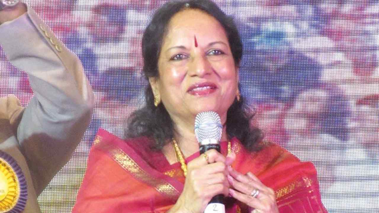 Vani Jairam : అయిదు దశాబ్దాల సంగీత ప్రయాణం.. ‘శంకరాభరణం’ వాణీ జయరాంకు పద్మభూషణ్..