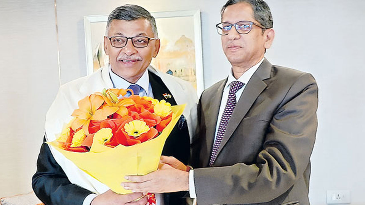 Supreme Court: న్యాయవ్యవస్థ కొత్తగా ముందుకు రావాలి.. సింగపూర్‌ చీఫ్‌ జస్టిస్‌ సుందరేశ్‌ మేనన్‌