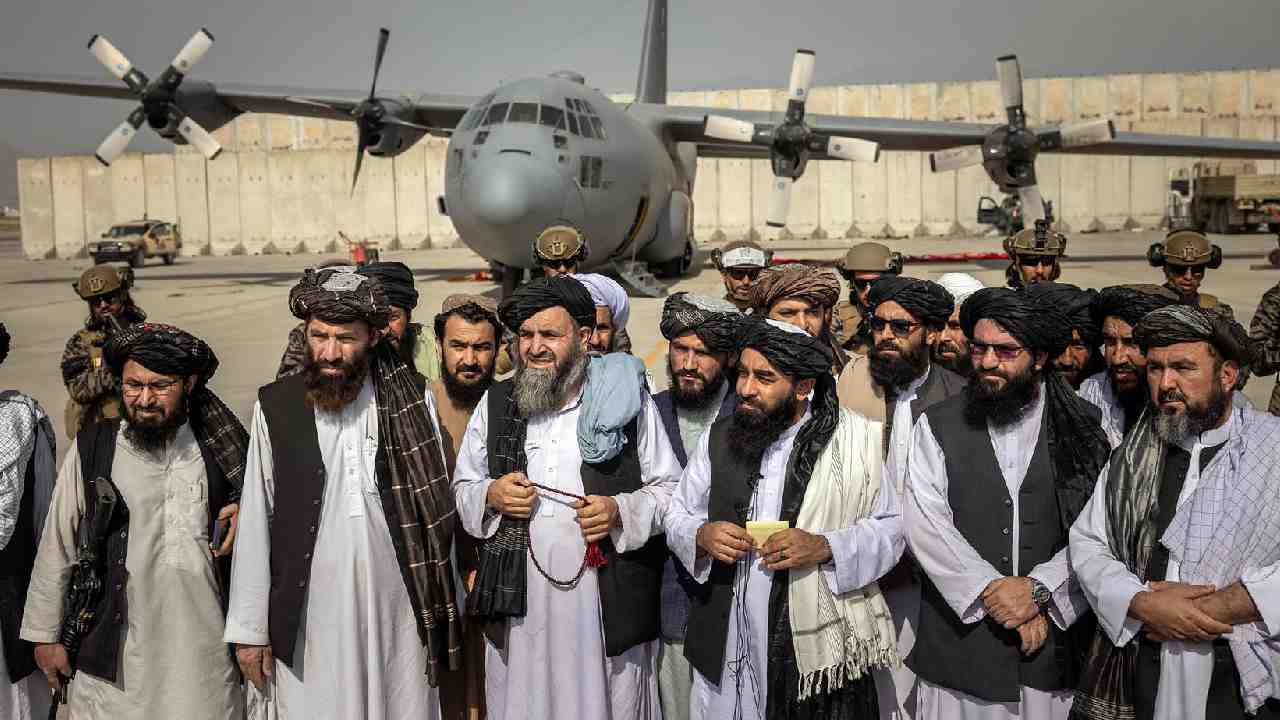 Afghanistan: అఫ్ఘనిస్తాన్ ఆర్థిక పరిస్థితి దిగజారుతున్న వేళ తాలిబన్ల సంచలన నిర్ణయం.. కొత్త ప్లాన్‌తో ముందుకు