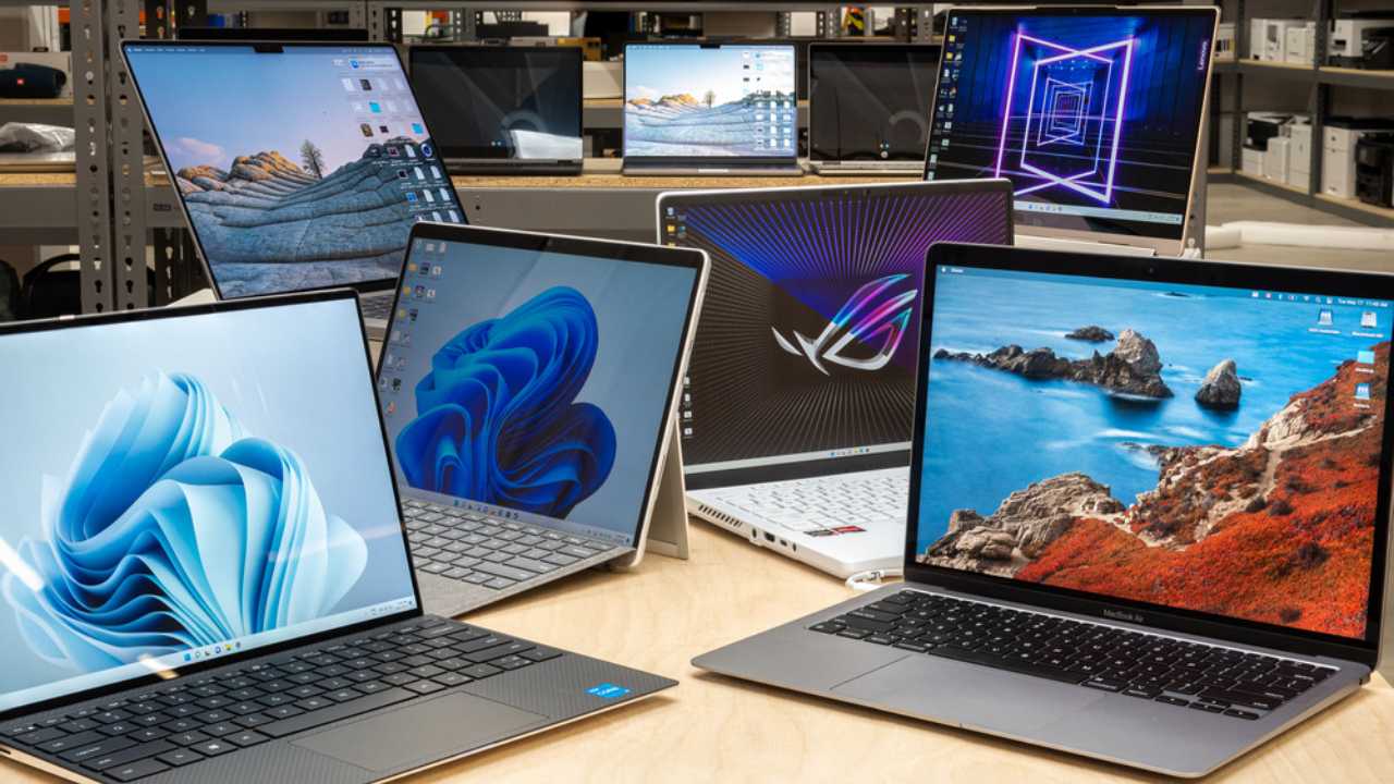 Best Laptops : కొత్త ల్యాప్‌టాప్ కావాలా? ఈ ఫిబ్రవరిలో రూ. 40వేల లోపు ధరకే బెస్ట్ ల్యాప్‌టాప్స్ ఇవే.. మీకు నచ్చిన మోడల్ కొనేసుకోండి..!