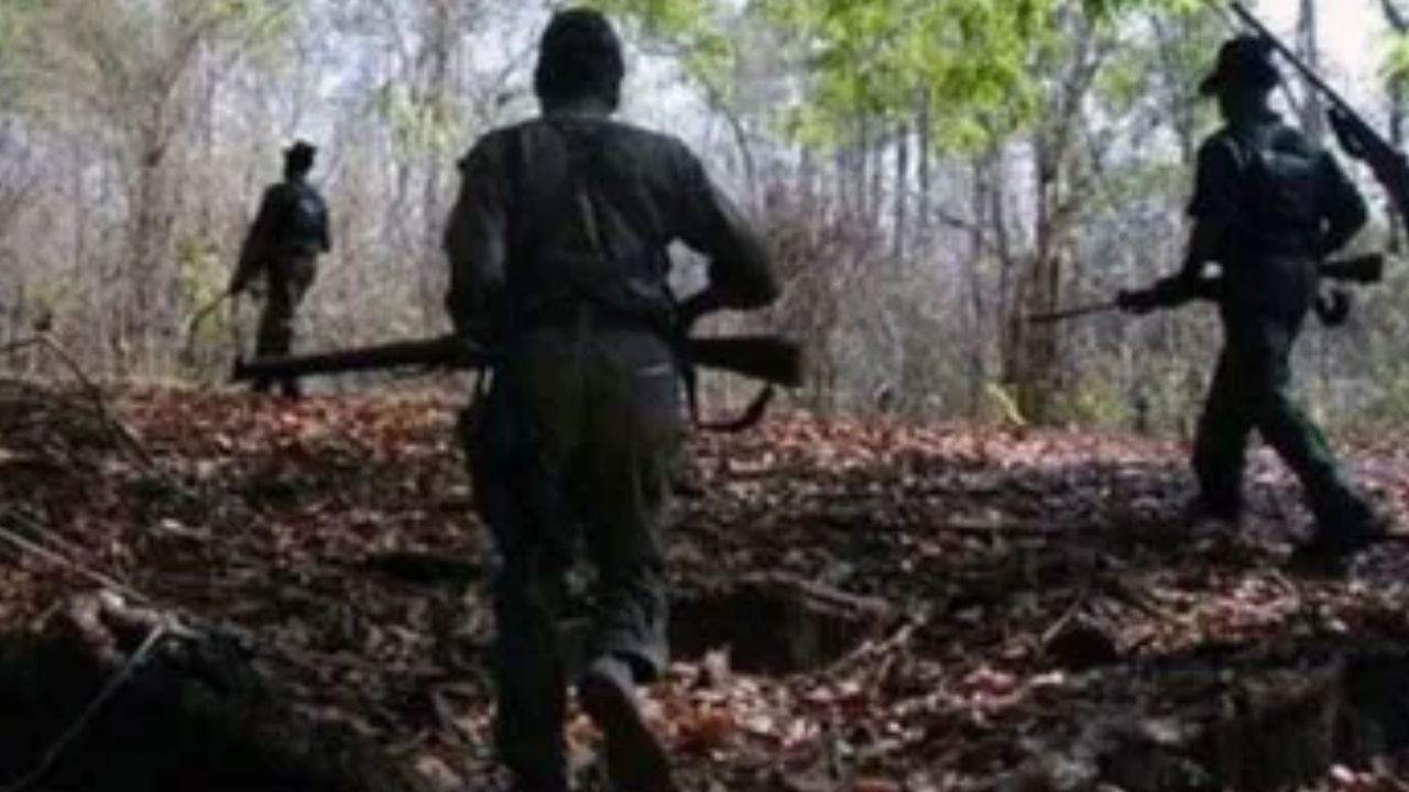 Chhattisgarh : ఛత్తీస్ గఢ్ సుక్మా జిల్లాలో ఎదురు కాల్పులు.. మావోయిస్టుల కాల్పుల్లో ముగ్గురు పోలీసులు మృతి