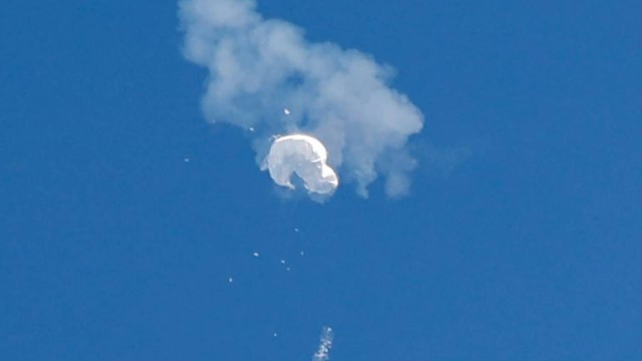 Chinese spy balloon: ముప్పు ఉండదని చెప్పినా కూల్చేస్తారా..? అమెరికాలో స్పై బెలూన్ కూల్చివేతపై ఘాటుగా స్పందించిన చైనా ..