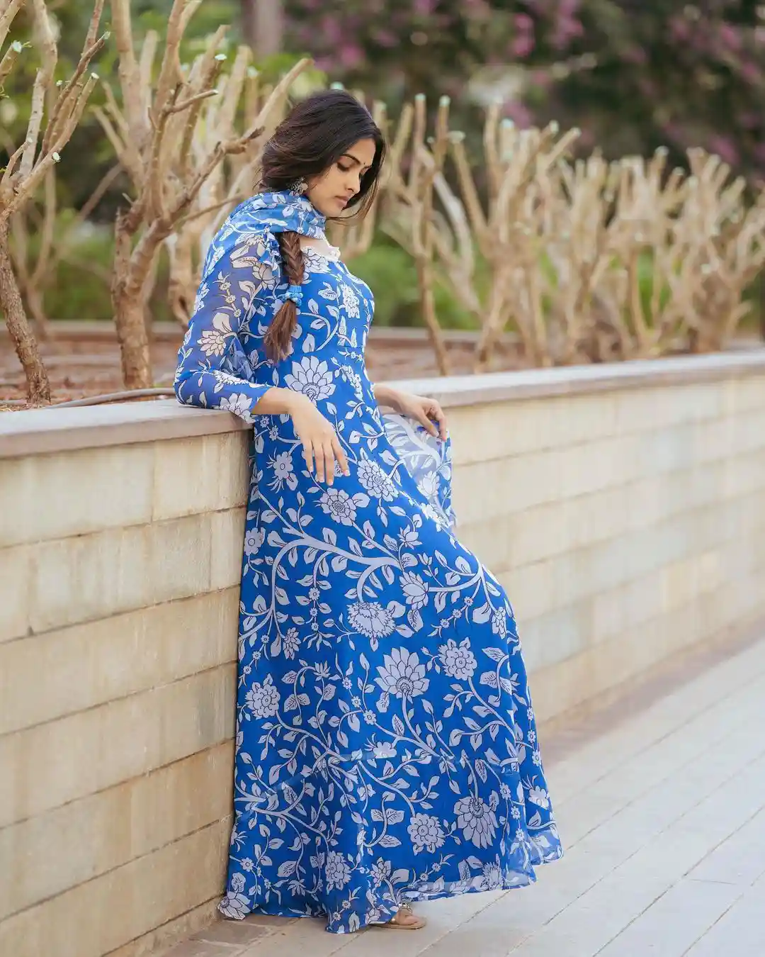 Divi Vadthya post photos in Punjabi Dress after a long time