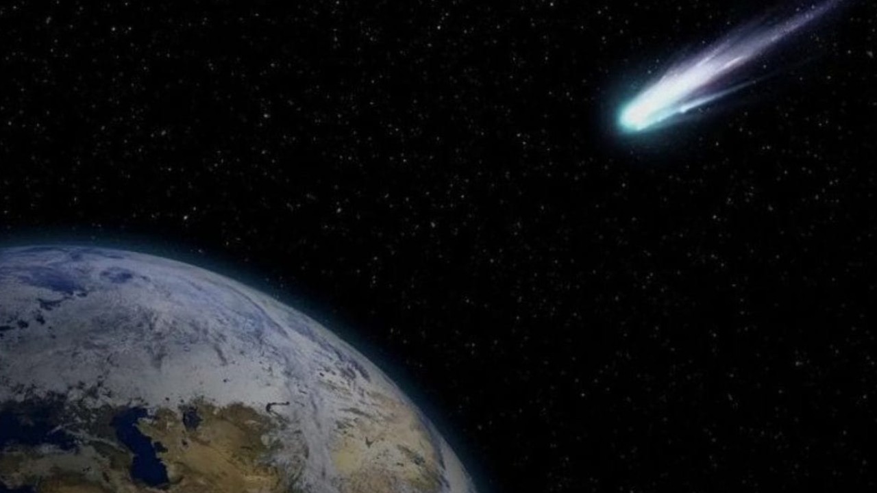 Comet Closest Earth : ఆకాశంలో అద్భుత దృశ్యం.. 50 వేల ఏళ్ల తర్వాత భూమికి దగ్గరగా వచ్చిన ఆకుపచ్చ తోకచుక్క