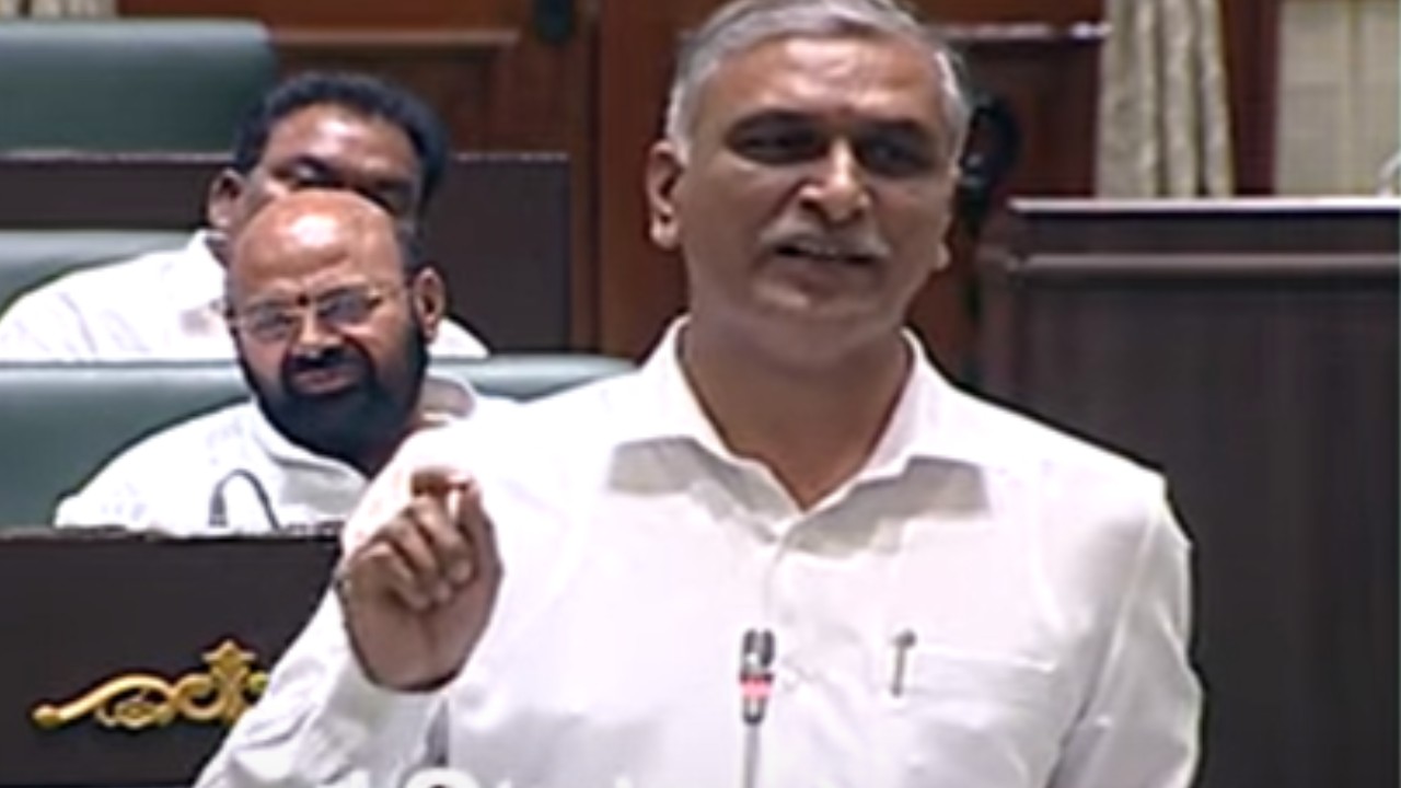Minister Harish Rao : గోదావరి నీళ్లను మంజీరాకు మళ్లించిన చరిత్ర బీఆర్ఎస్ ప్రభుత్వానిది : మంత్రి హరీశ్ రావు