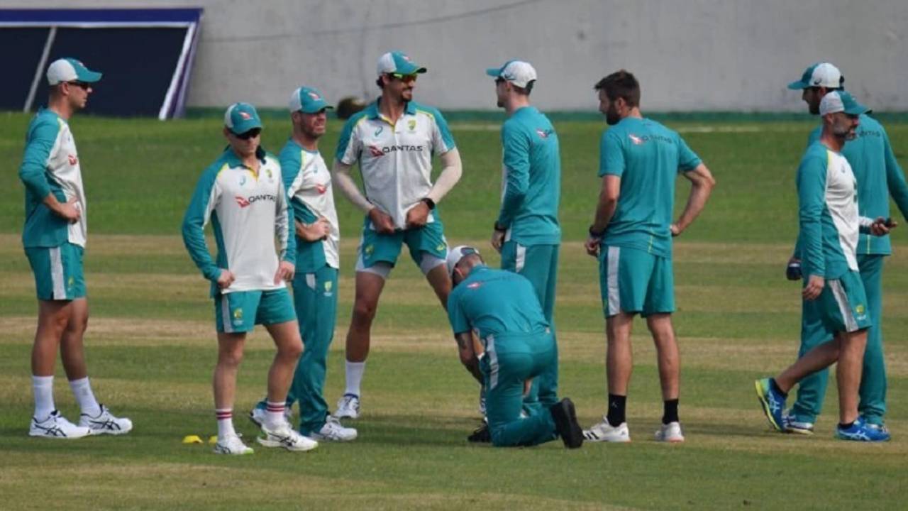 Ind vs Aus Test : ఆ ఇద్దరు ఇండియన్ స్పిన్నర్లను దీటుగా ఎదుర్కొనేందుకు ఆస్ట్రేలియా జట్టు ప్రత్యేక కసరత్తు ..