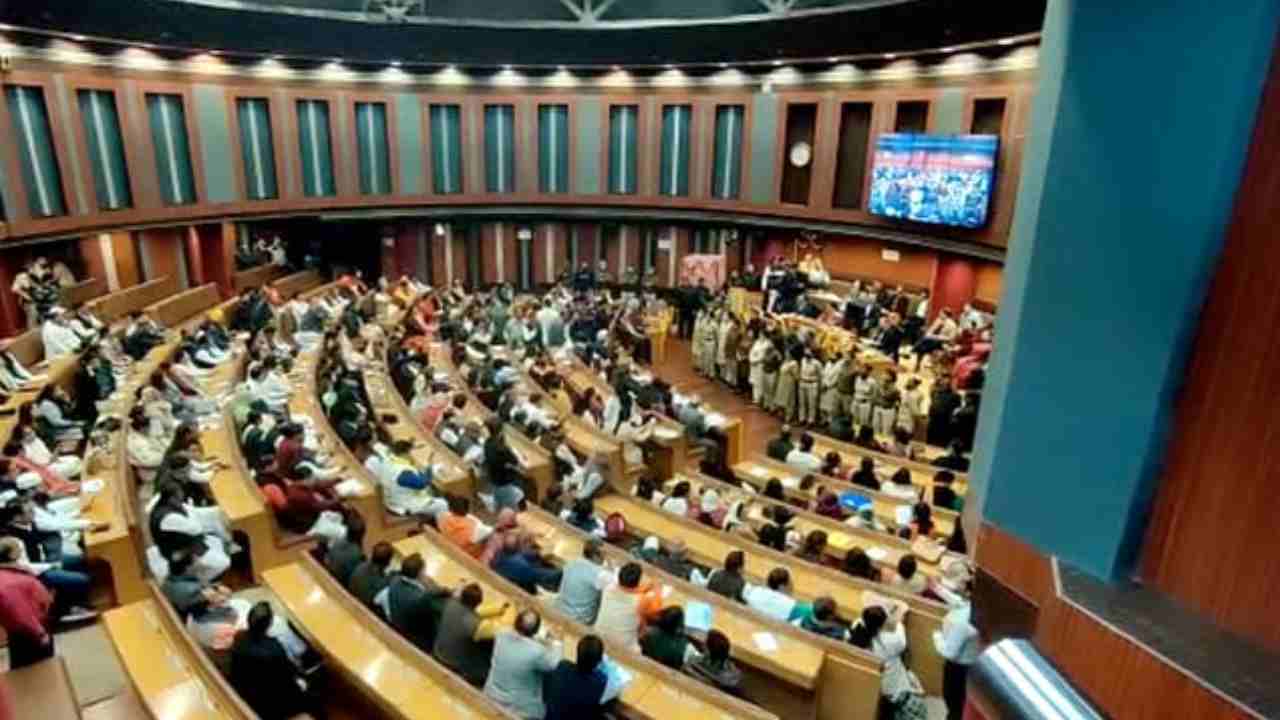 MCD Mayoral Polls: కేజ్రీవాల్ ప్రతిపాదనకు లెఫ్టినెంట్ జనరల్ వీకే సక్సేనా ఆమోదం.. 16న మేయర్ ఎన్నిక..